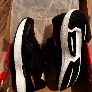 Saucony Triumph 19 NWB